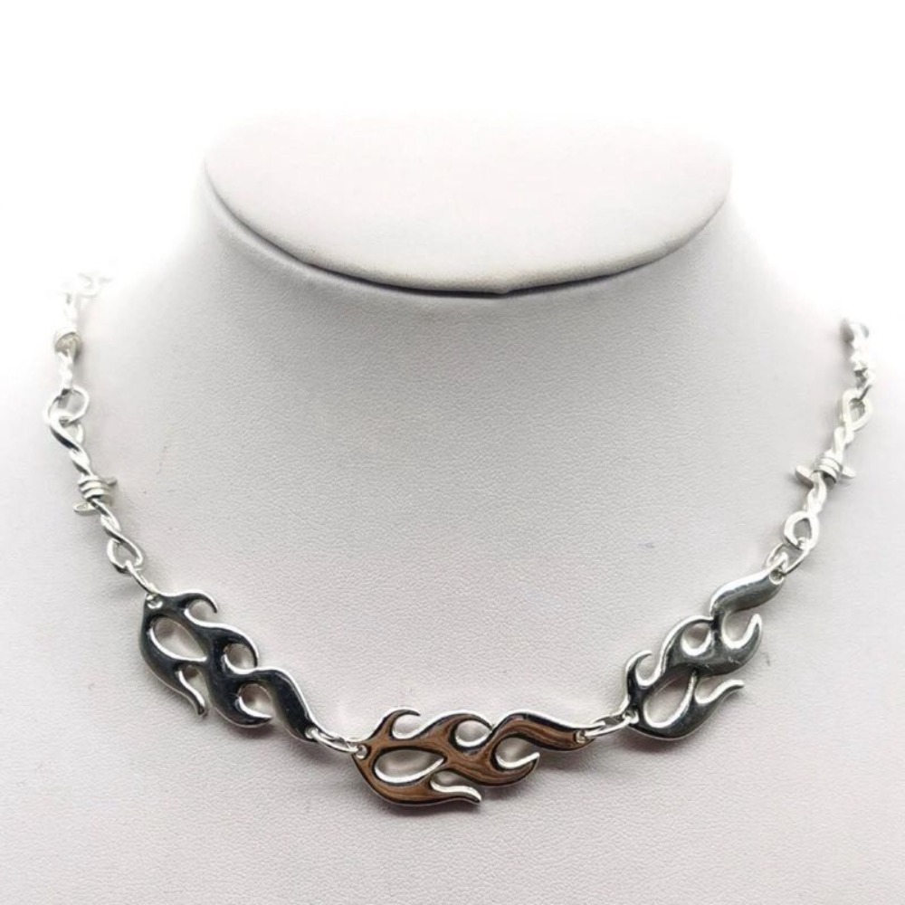 Collar de llama de espina de C - Fashion Street Singapore reseña y precio