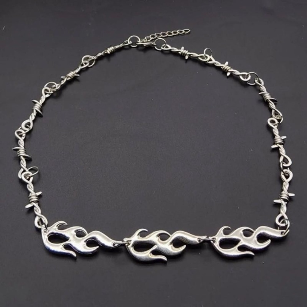Collar de llama de espina de C - Fashion Street Singapore reseña y precio